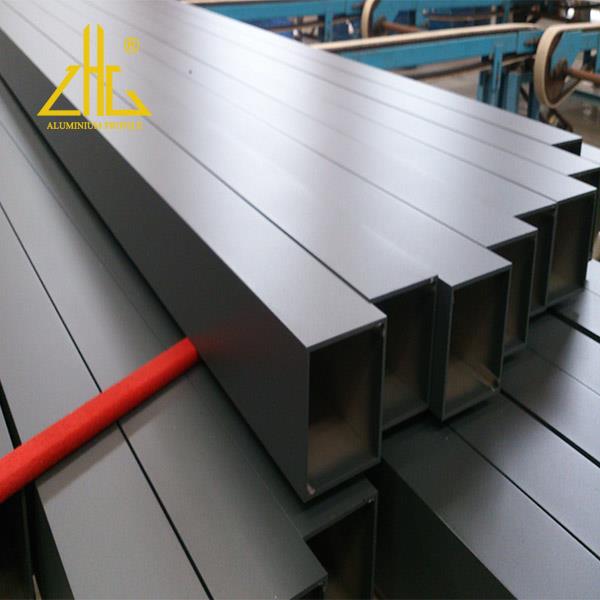 Perfil de aluminio con revestimiento de PVDF