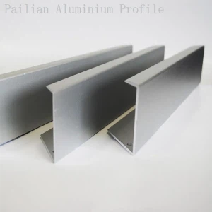Perfiles de aluminio anodizados para protección de muebles de gabinete.